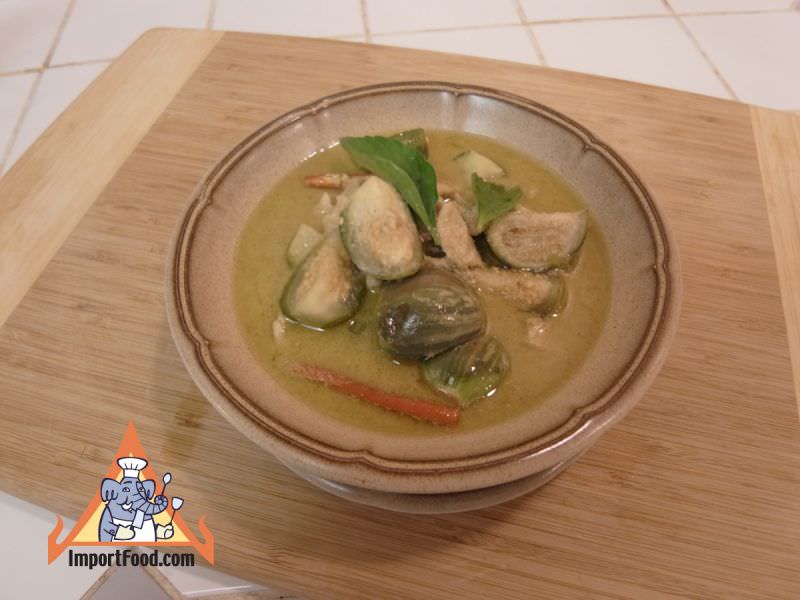 Green Curry with Fresh Chile, Chicken, Eggplant & Kaffir Lime, 'Gaeng Khiao Wan Gai'