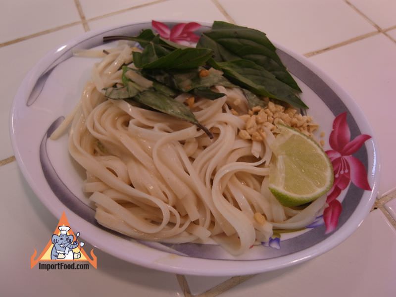 Thai-Style Noodles with Peanut Basil Sauce