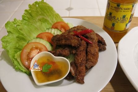 Thai Fried Pork Strips, 'Moo Kratiem Chup Paeng Tod'