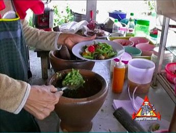 How To Prepare Different Versions of Som Tum Our Step-by-Step Photo/Video Recipe - Som Tum Long Beans and Noodle Salad