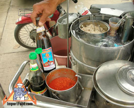 thai street vendor, chinese soup