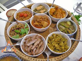 Thai Eating Customs