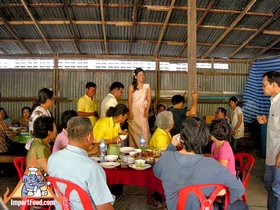 The Traditonal Thai Wedding and The Role of Food In The Celebration - Lunch at bride's house