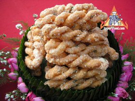 The Traditonal Thai Wedding and The Role of Food In The Celebration - Khanom Kareaw