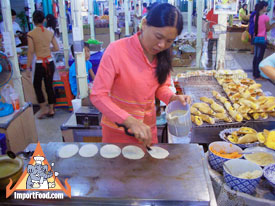 khanom buang thai pancakes