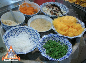 khanom buang thai pancakes