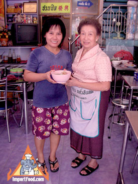 thai meatball soup