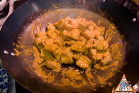 Gaeng Tay Poe - Add pork and cook down