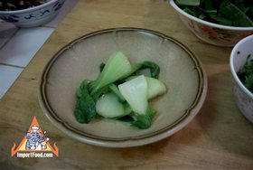 Thai Street Vendor Noodles, 'Ba Mee Haeng' - Place greens in bowl