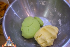 Thai Rice Balls in Warm Coconut Milk, 'Bua Loi'