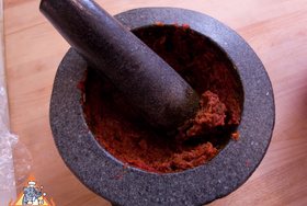 Gai Muang Nung Kreung Gaeng Nua - Pounded curry paste