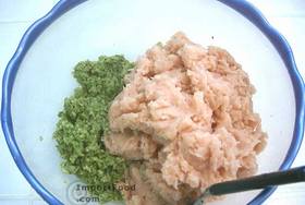 BBQ Ground Thai Chicken on Lemongrass Spears with Peanut Sauce - Combine w/ ground chicken