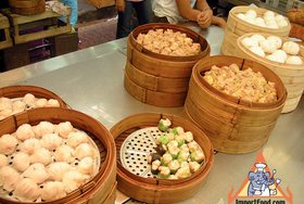 Thai Street Vendor for Steamed Thai Dumplings, 'Pun Sip Neung'