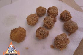 Fried Sticky Rice, 'Kao Neeo Tod' - Drain well