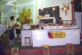 Thai Street Vendor for Thai Prawn Soup with Lemongrass, 'Tom Yum Goong'