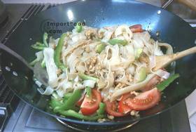 Drunken Noodles, 'Pad Kee Mao' - Add the other ingredients