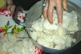 Thai Street Vendor for Thai Fermented Sweet Rice Dessert, 'Khao Mahk' - Step 6<br>Put rice into a bowl.