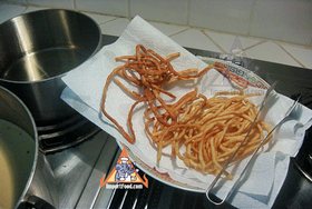 Chiang Mai Curry Noodles, 'Khao Soi' - Crispy Noodles