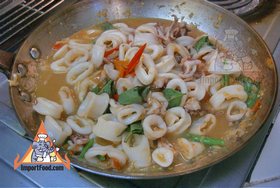 Squid Pad Ki Mao - Stir-fry