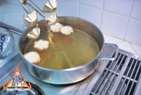Golden Thai Pastry Cups, 'Kratong Tong' - Fry the kratong tong in oil
