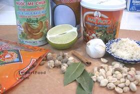 Thai Masaman Chicken, 'Gaeng Masaman Gai' - Delicious ingredients