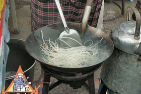 Thai Street Vendor for Thai-Style Fried Noodles, 'Pad Thai' - Step 3