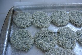 Panko Shrimpcakes with Chile-Lime Sauce - Panko breaded