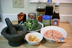 Thai Rama Chicken, 'Praram Long Song' - Ingredients ready