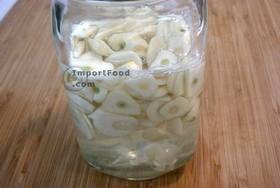 Thai Crispy Stir-Fried Noodle, 'Mee Krob' - Picked garlic
