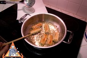 Thai Fried Spring Rolls, 'Poh Pia Tod' - Turn after golden brown, fry the other side