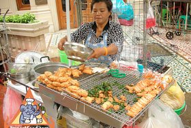 Thai Street Vendor for Thai-Style Toast, 'Khanom Bung Na Goong Roy Nga'