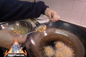 Spicy Thai Corn Cakes, 'Todman Khao Phot' - Use another spoon to shape it