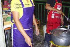 Thai Street Vendor for Thai Prawn Soup with Lemongrass, 'Tom Yum Goong'