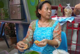 Kratong Tong made by Thai street vendor