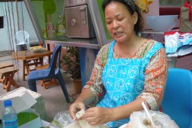 Kratong Tong made by Thai street vendor