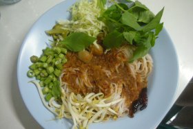 User uploaded image for Noodles with Fish Curry, 'Khanom Jin'