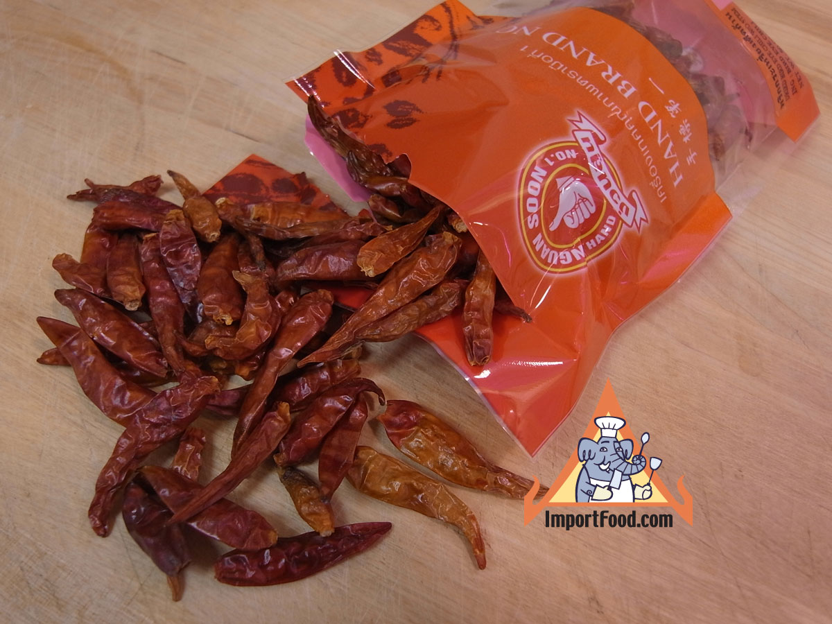 Whole Thai dried chile peppers, 3.5 oz, available online from