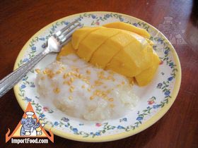 Famous Bangkok Shop Offers Sticky Rice With Mango 'Kao Neeo Korpanich'