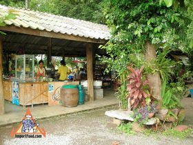 Kanchanaburi Outdoor Restaurant: 'Krua Kamnan' - Krua Kamnan