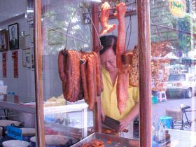 Bangkok Sidewalk Vendor Udom Pochana Offers Beef Stew Over Rice and Curry Rice - Display in front of Udom Pochana