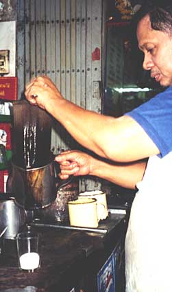 thai coffee preparation step 3