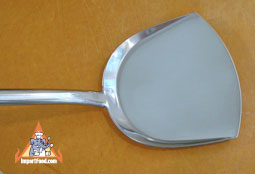 wok turner