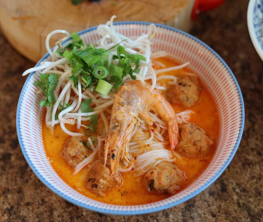 Laksa Soup with Shrimp Balls