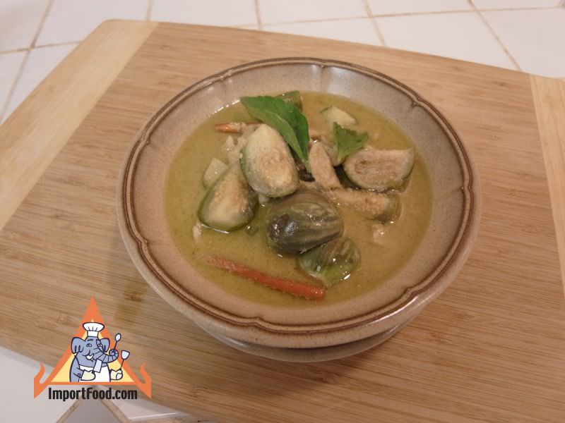 Eggplant in best sale green curry