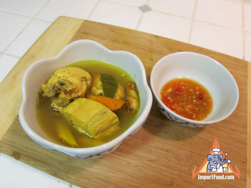 Turmeric Chicken Soup, 'Gai Tom Khamin'