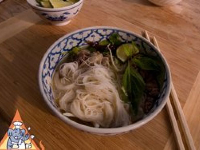 Vietnamese-Style Beef Noodle Soup