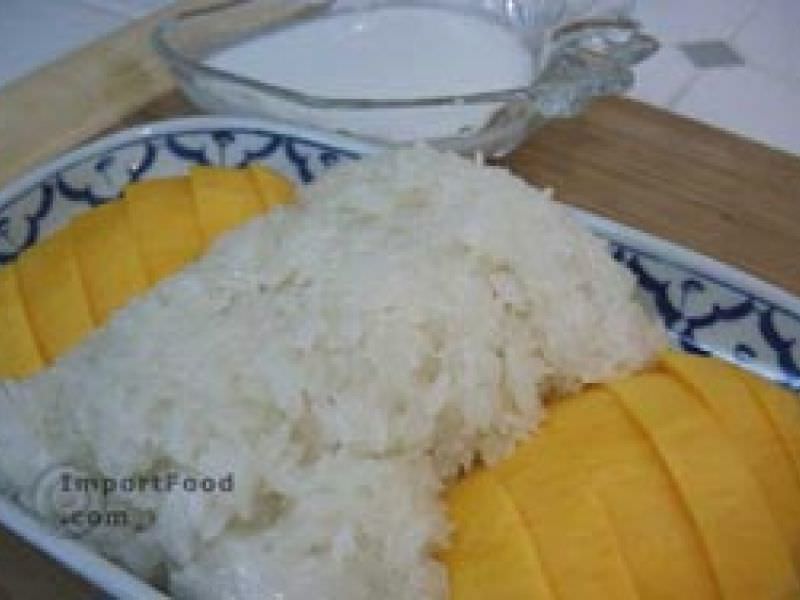 Thai Sweet Sticky Rice with Mango, 'Khao Neeo Mamuang'