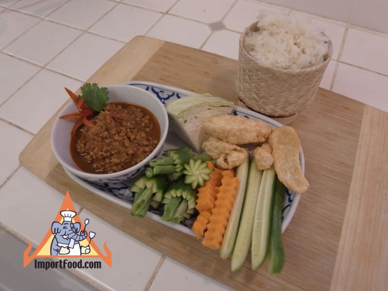 Spicy Pork and Tomato Dip with Veggies, 'Nam Prik Ong'