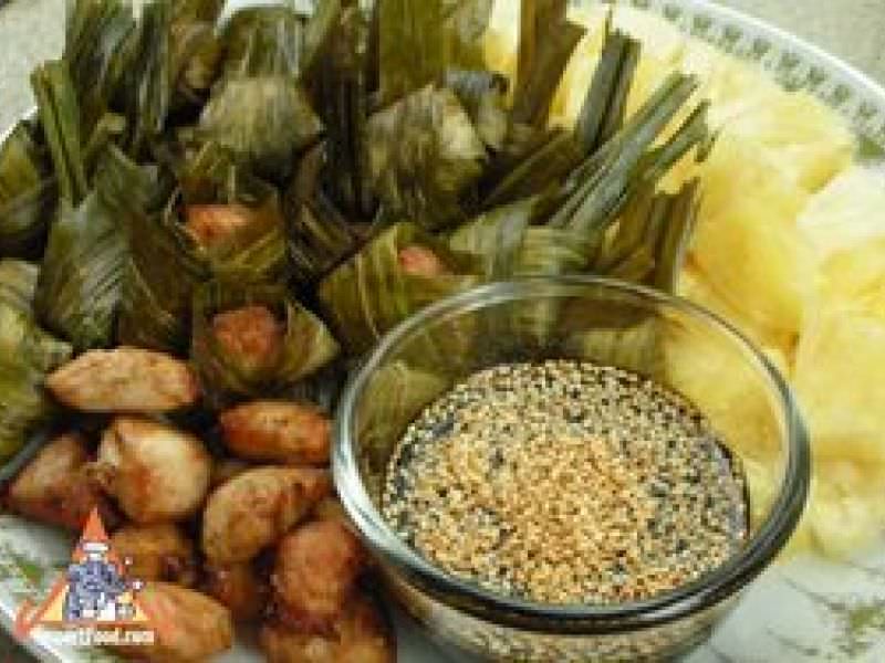 Chicken in Pandan Leaves, 'Gai Haw Bai Toey'