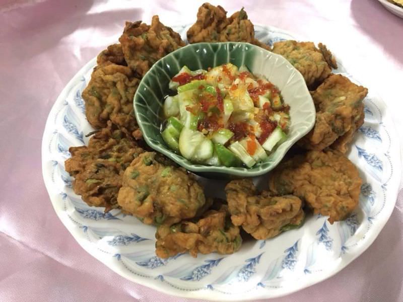 Thai Spicy Fried Pork Patty, 'Tod Man Moo'